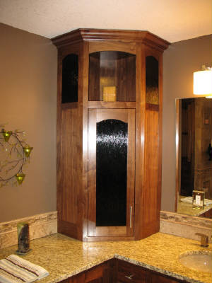 WalnutMasterBath4.JPG